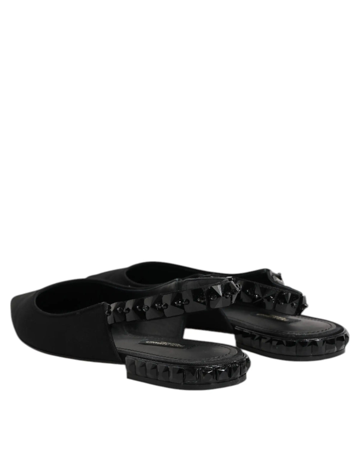 Sandales noire dolce & gabbana en cuir verni avec brides patentes et embellissements cloutés noirs