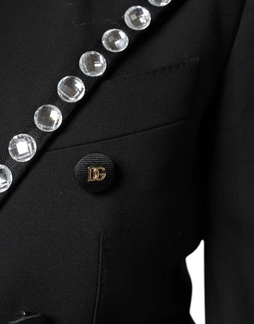 Blazer noir dolce et gabbana à double boutonnage avec studs en cristal clair le long du revers et bouton noir logo or dg