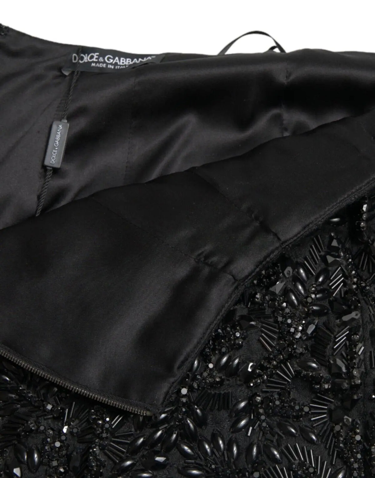 Jupe crayon noire dolce & gabbana en crystal faite main avec détails brodés et paillettes complexes