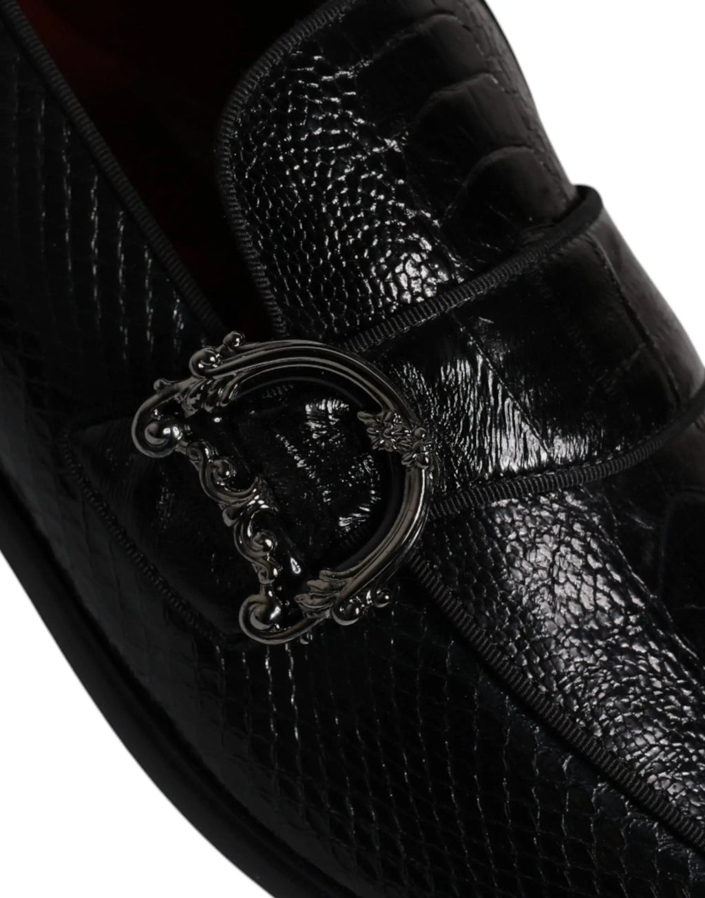 Dolce & gabbana mocassins noirs en cuir exotique embossé crocodile avec boucle argentée ornée pour chaussures habillées