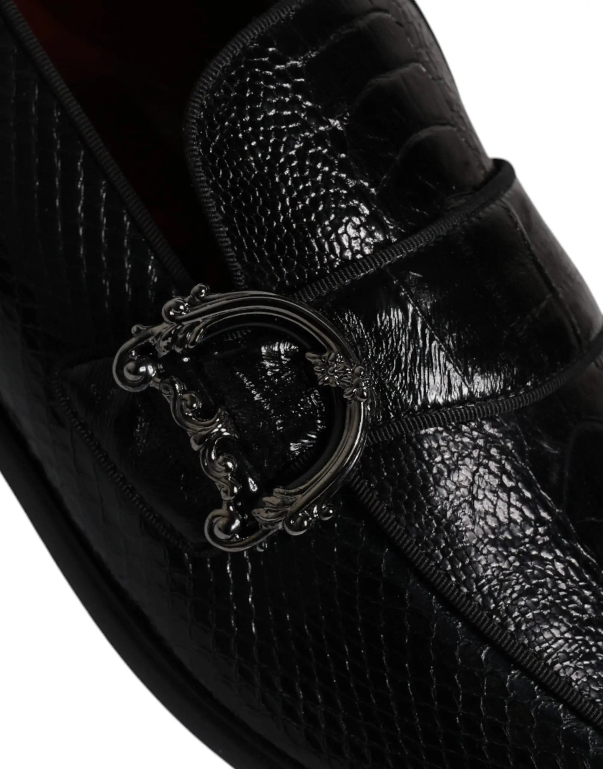 Dolce & gabbana mocassins noirs en cuir exotique embossé crocodile avec boucle argentée ornée pour chaussures habillées