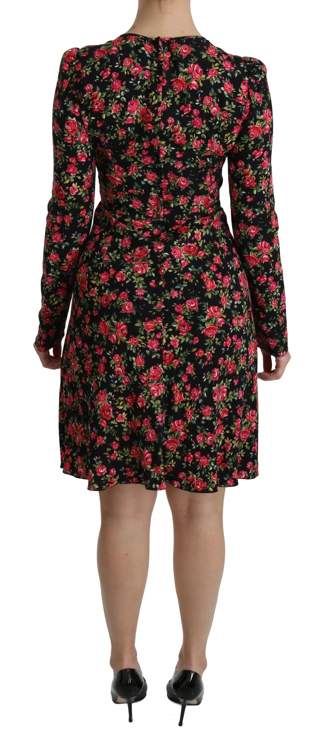 Robe longue noire dolce & gabbana à manches longues avec imprimé floral de roses roses et feuilles vertes, taille cintrée et jupe évasée
