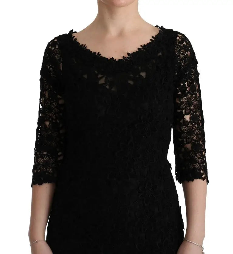 Robe noire en dentelle dolce & gabbana à manches trois quarts et encolure festonnée en floral ricamo