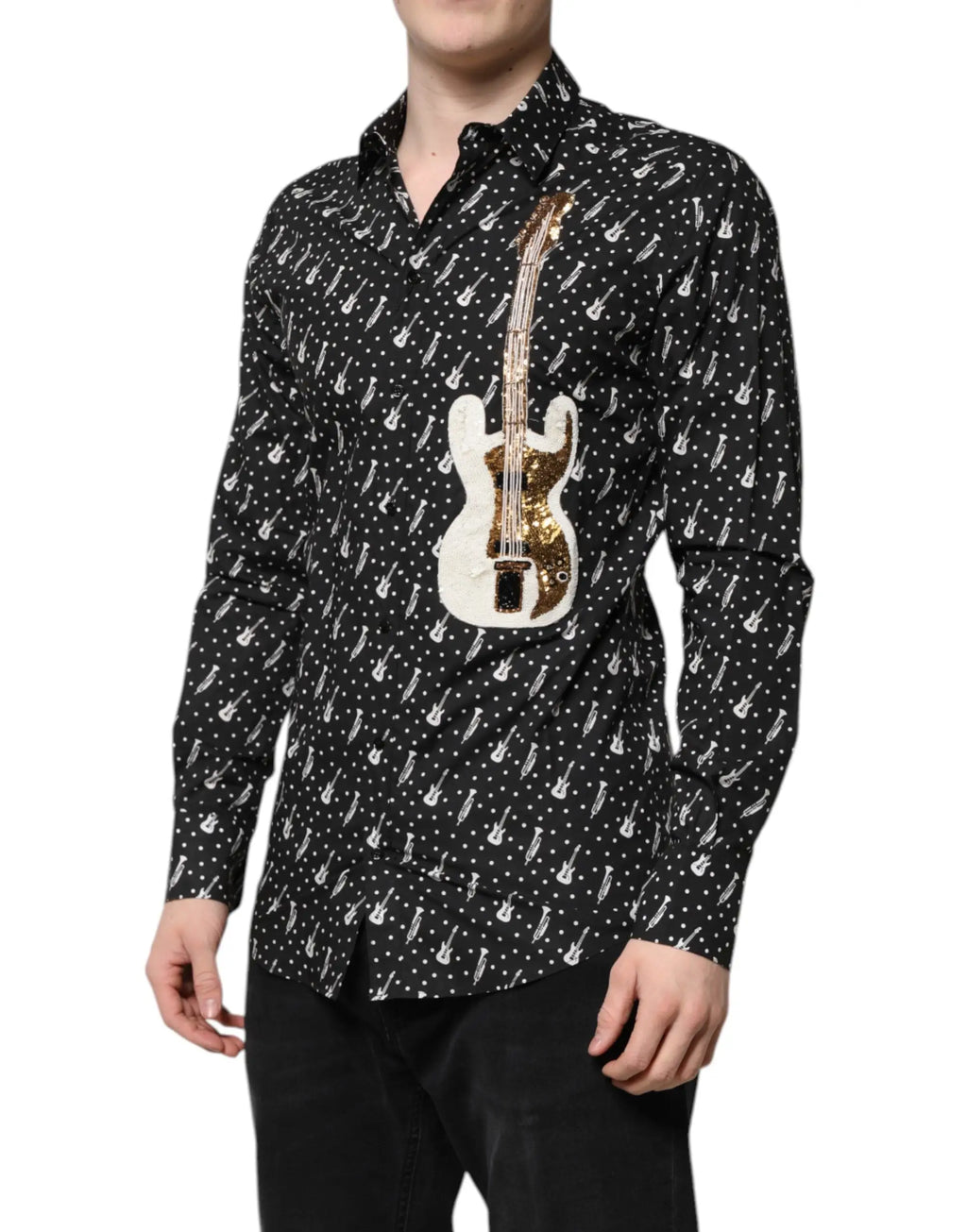 Chemise noire dolce & gabbana à manches longues avec appliqué guitare électrique doré et blanc et petites guitares imprimées