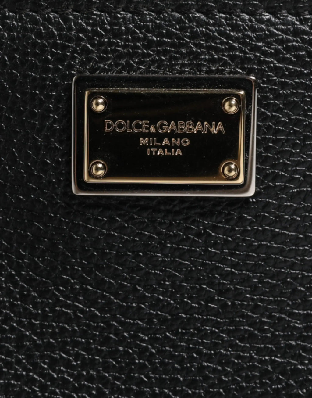 Sac pochette dolce gabbana en cuir grainé noir avec plaque logo métal doré milano italia