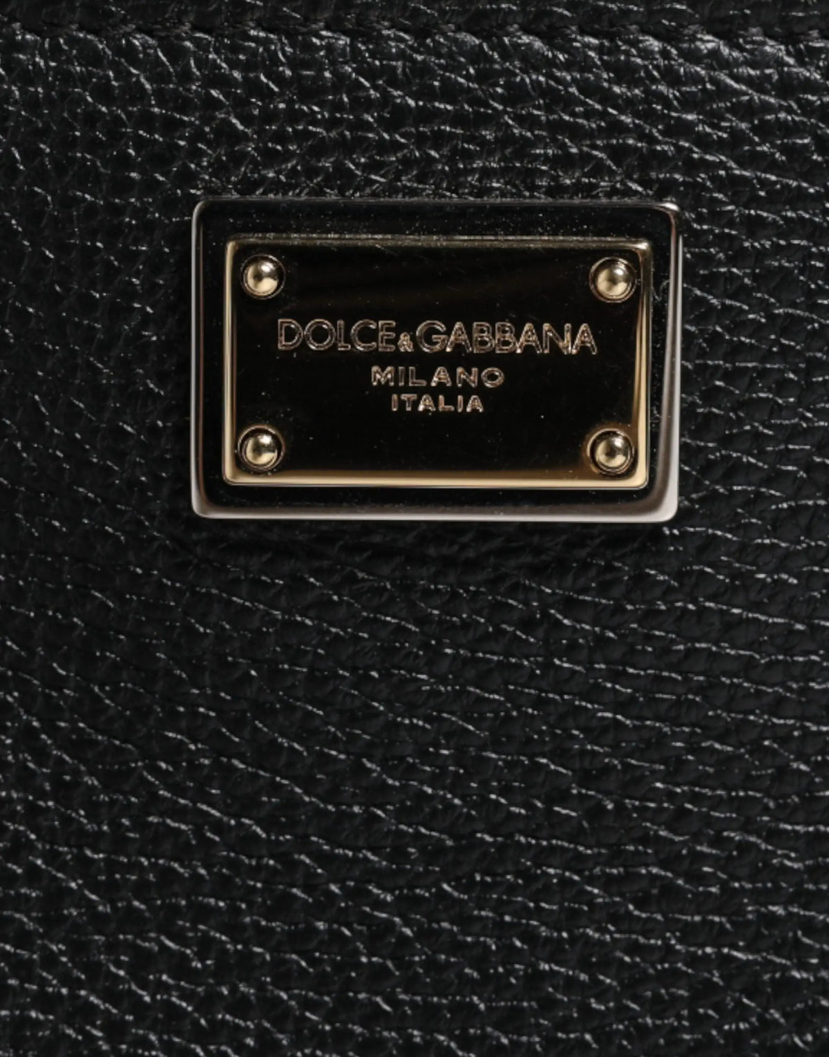 Sac pochette dolce gabbana en cuir grainé noir avec plaque logo métal doré milano italia