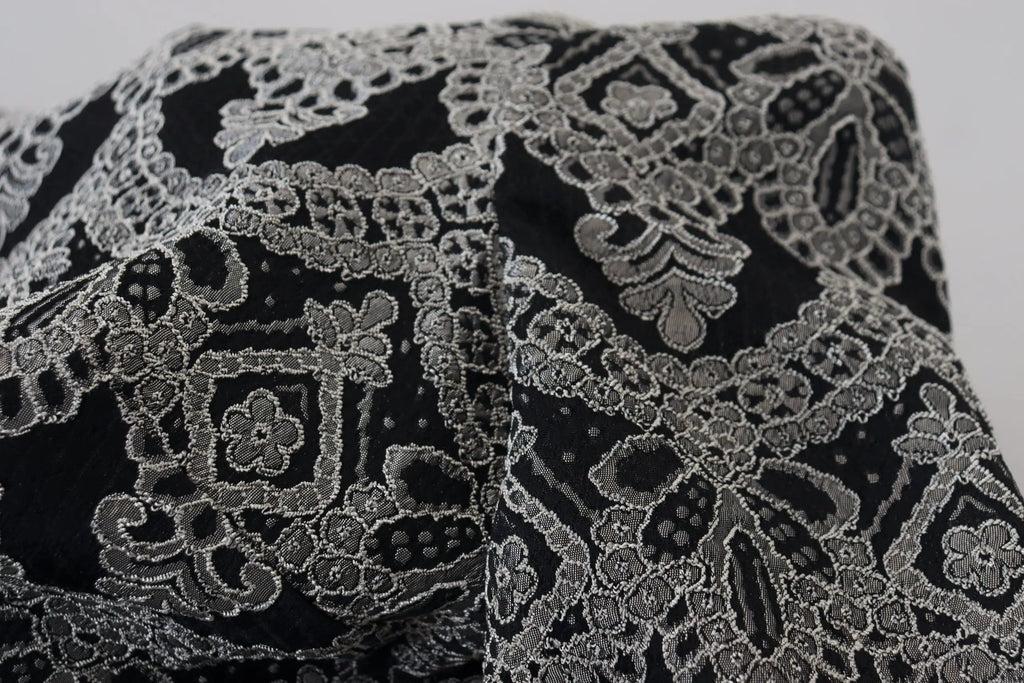 Dentelle noire noire avec motifs floraux et géométriques argentés sur robe fourreau jacquard Dolce & Gabbana