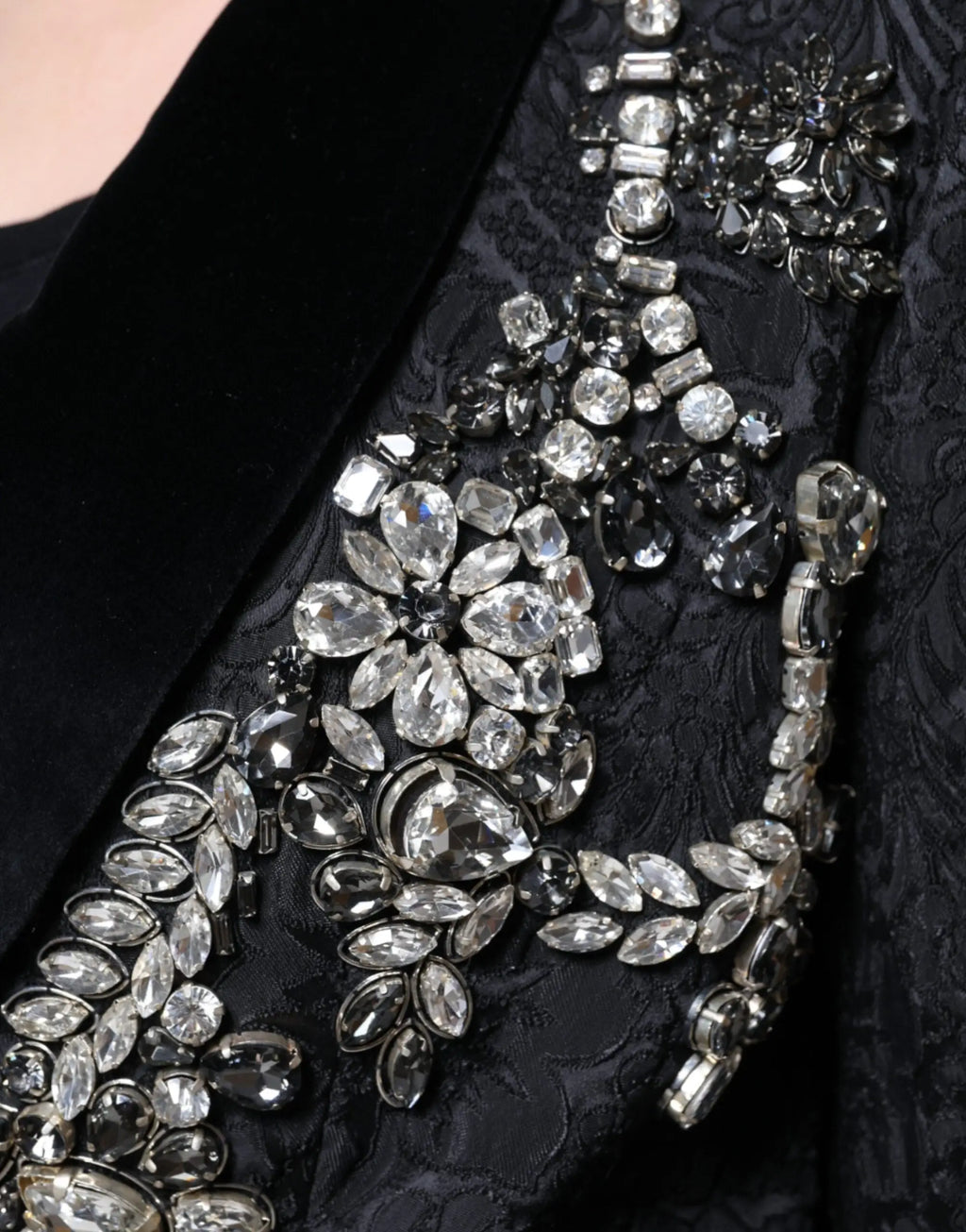 Veste blazer dolce & gabbana noire en jacquard avec dentelle noire et cristaux clairs et gris en motifs floraux
