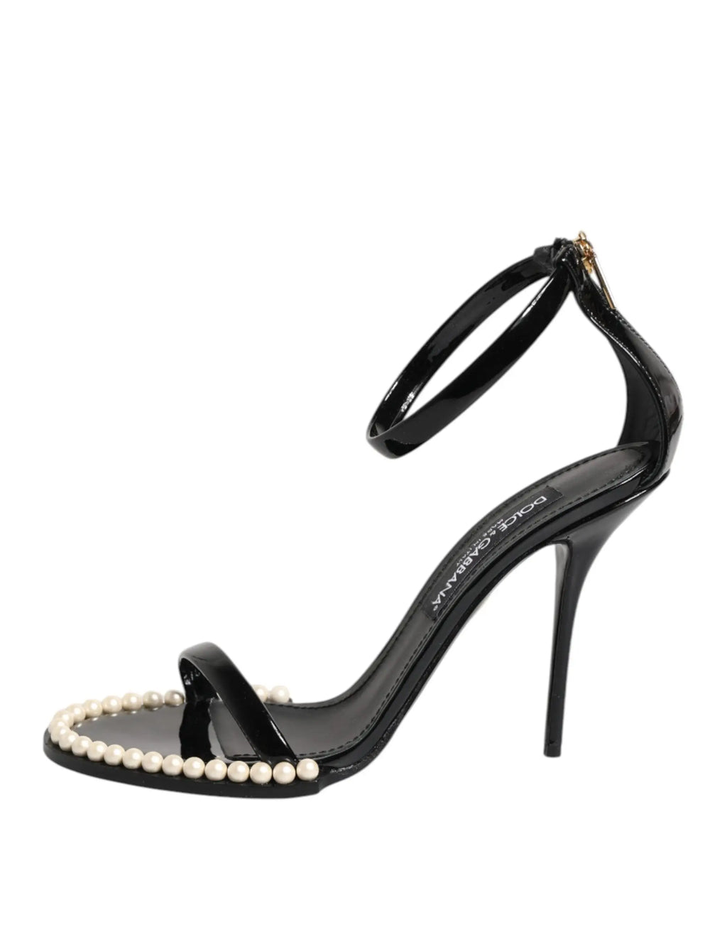 Sandales à talons dolce & gabbana keira noires en cuir verni avec bride perlée sur le dessus et boucle à la cheville
