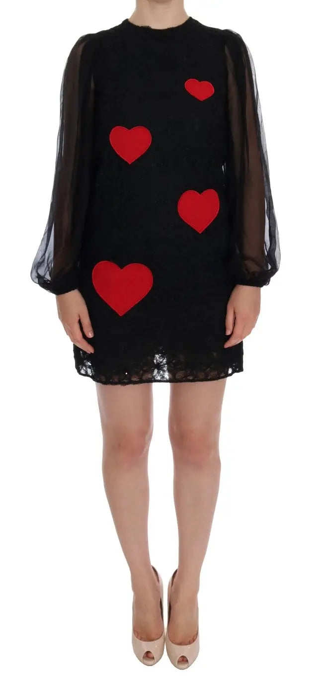 Robe droite noire Dolce & Gabbana en dentelle avec appliqués cœurs rouges et manches longues transparentes