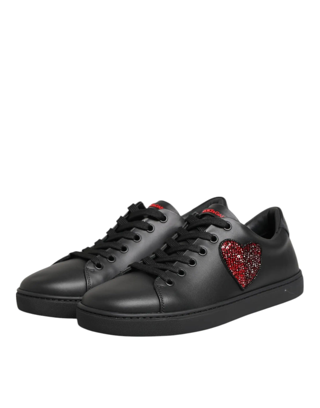 Dolce & Gabbana baskets basses en cuir noir ornées d’un cœur rouge scintillant en cristal sur le côté