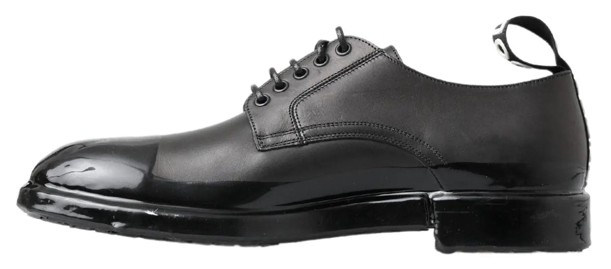 Derby noir en cuir verni dolce & gabbana avec finition brillante et languette au talon, vu de dos