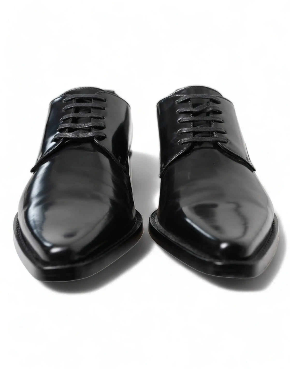 Dolce & gabbana chaussures derby en cuir noir verni à bout pointu et lacets formels plats