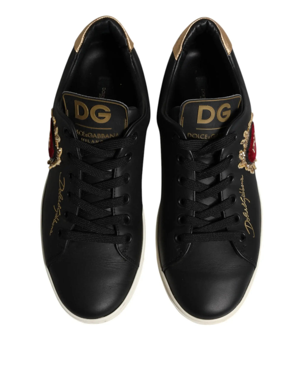 Dolce & gabbana baskets en cuir noir avec accents dorés, embellissements rouges et semelles blanches sacrées cœur