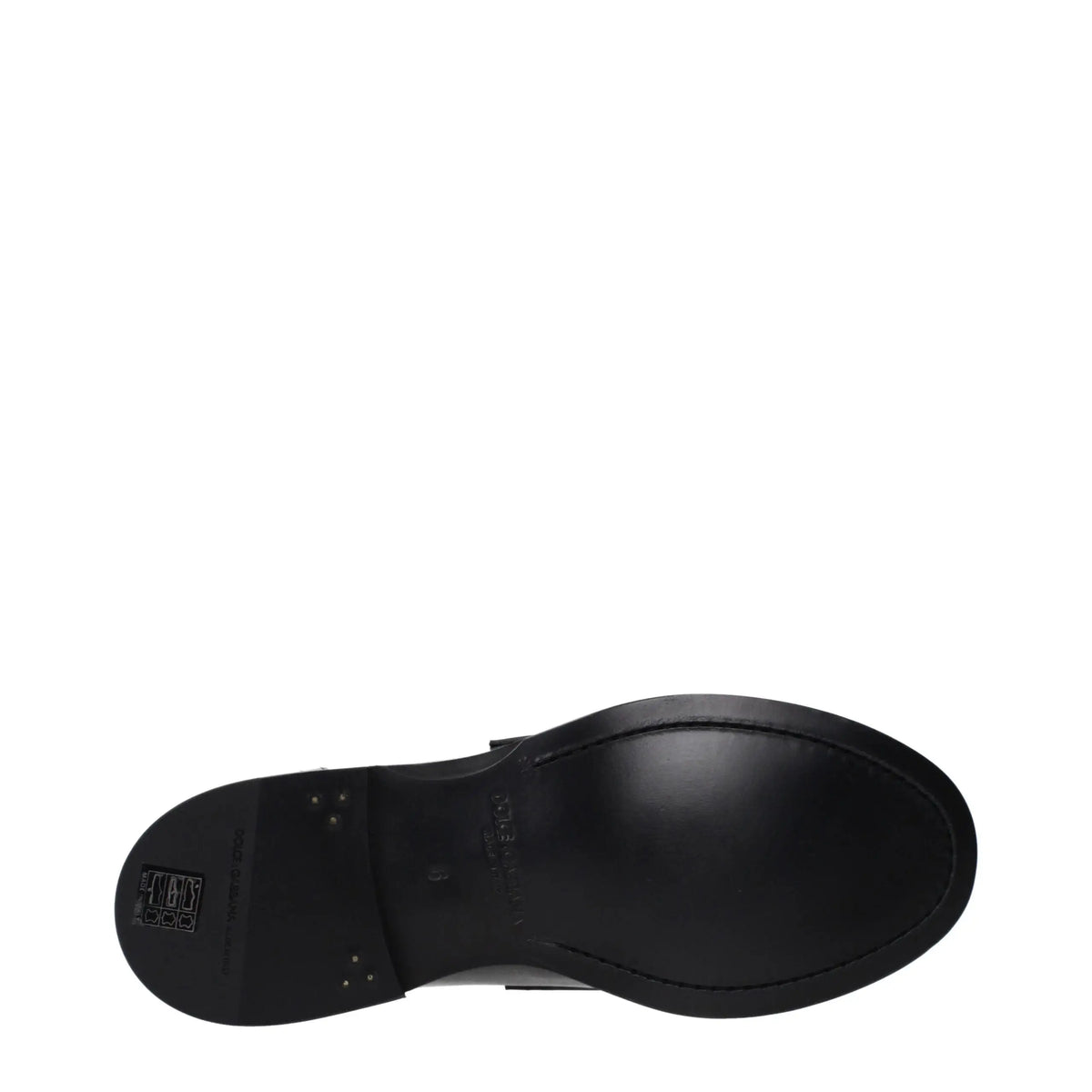 Semelle arrière lisse et brillante de mocassins noirs en cuir dolce & gabbana avec logo embossé au talon