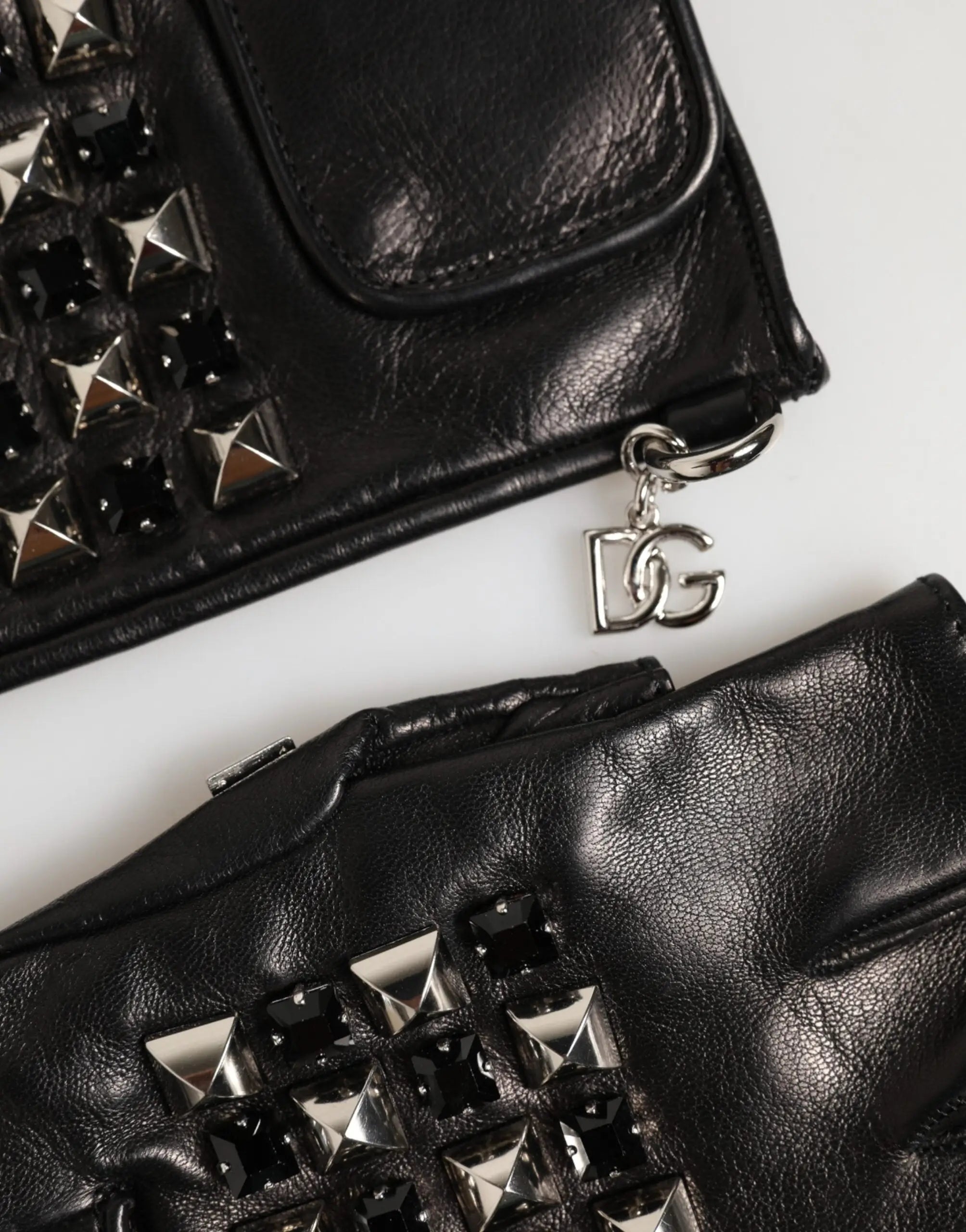 Dolce & gabbana gants mitaines sans doigts pour homme en cuir noir clouté avec logo dg métallique