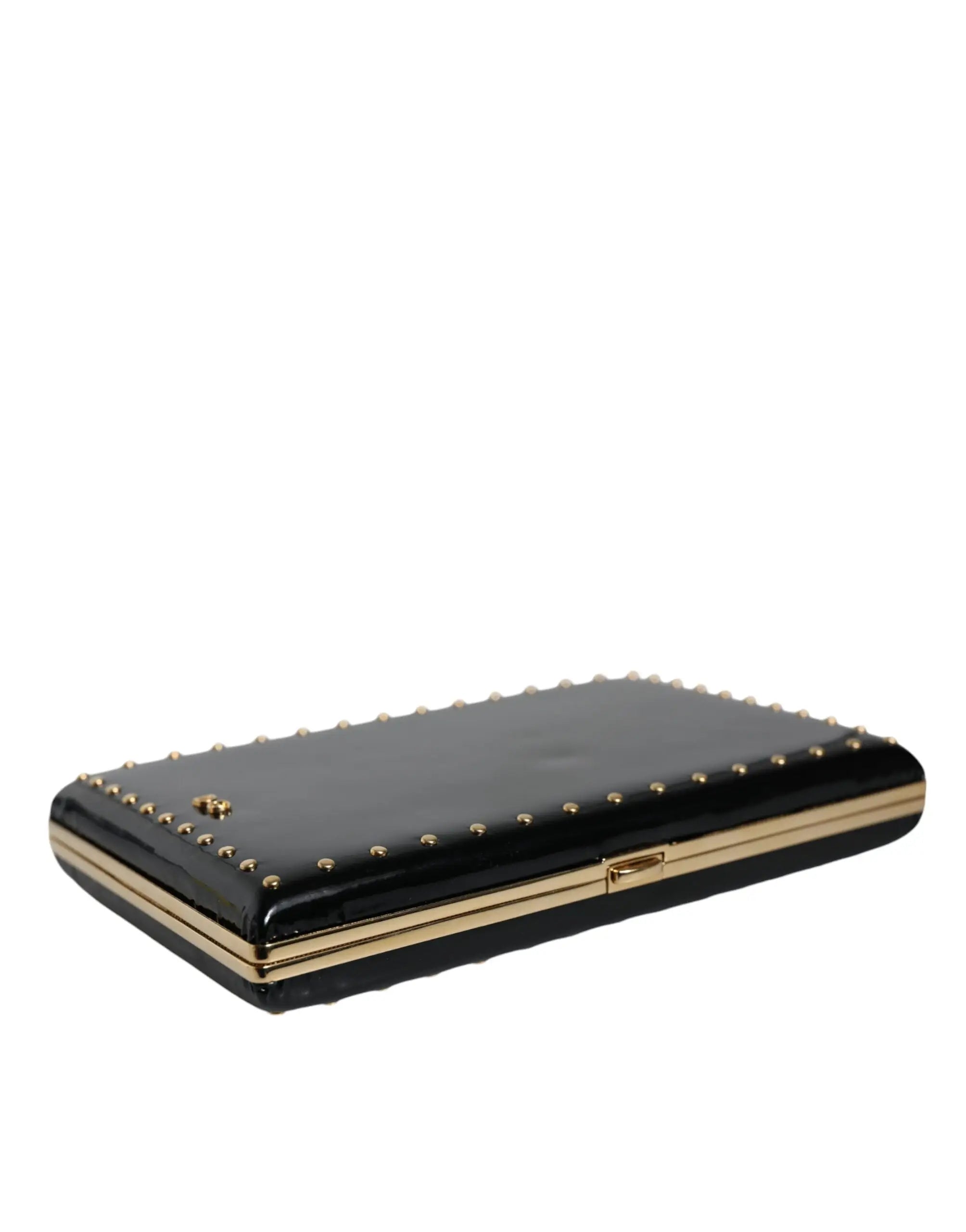 Dolce & gabbana clutch noire en cuir verni avec clous dorés et fermoir métallique pour soirée