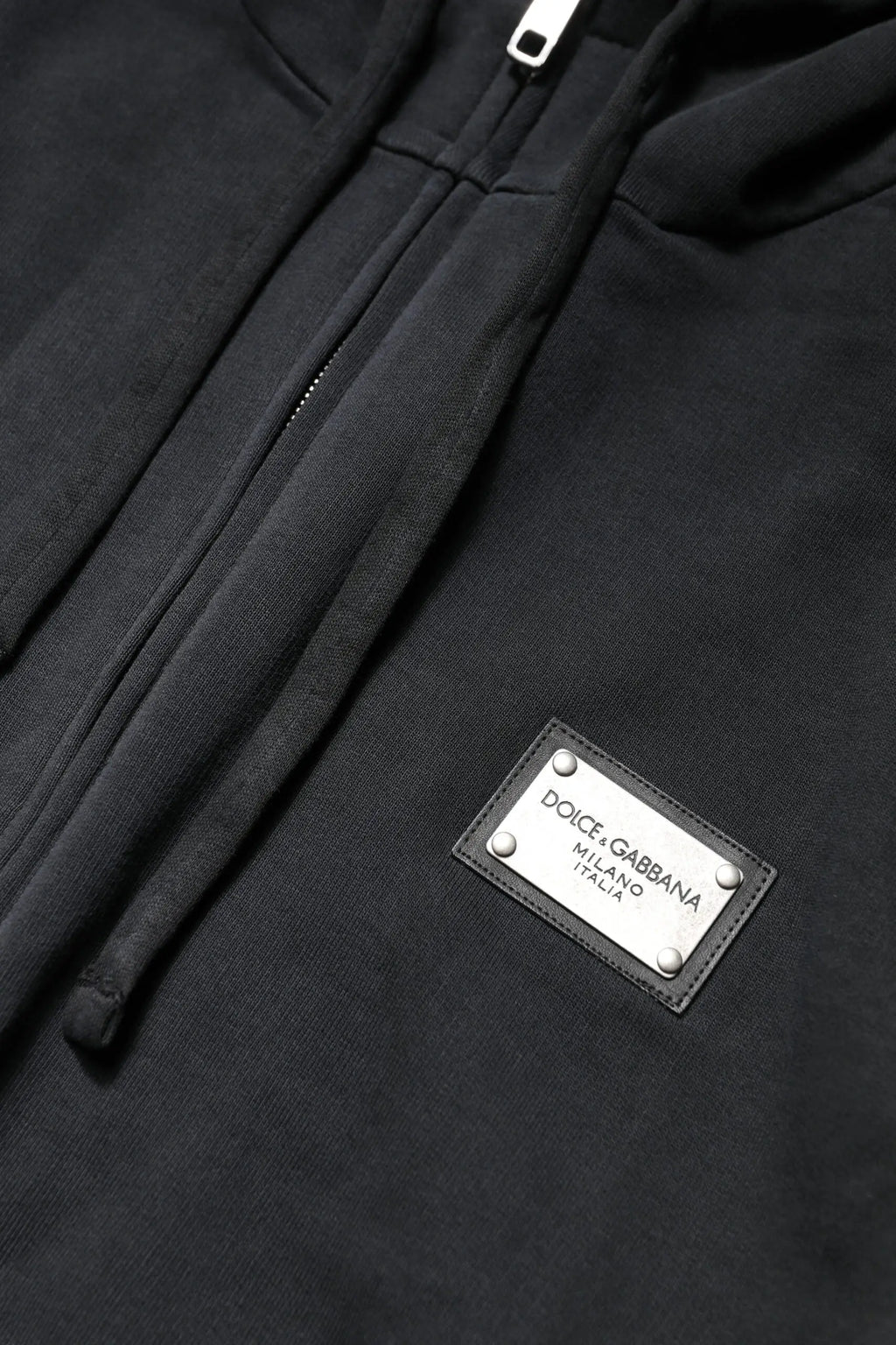 Dolce & gabbana sweat à capuche zippé noir avec patch en cuir argenté et logo milano italia pour homme