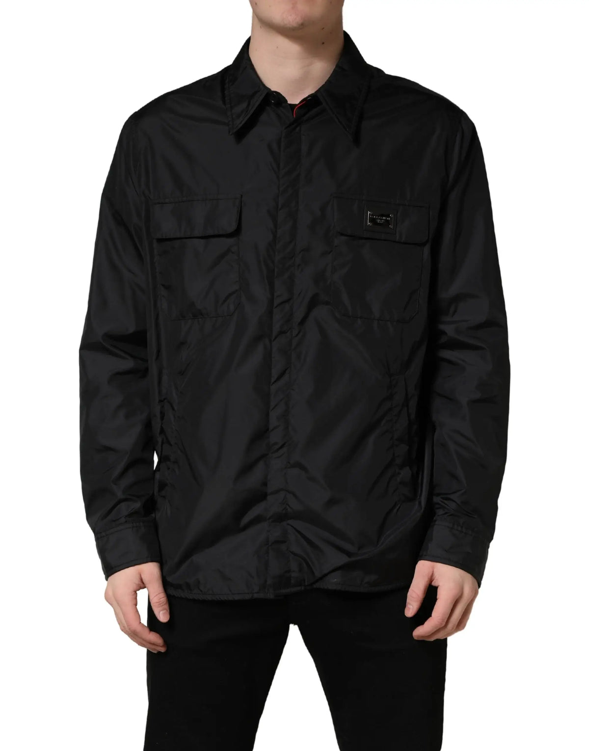 Dolce & Gabbana chemise veste noire en nylon avec deux poches poitrine et logo discret sur la poche droite
