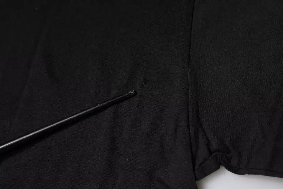 Dolce & gabbana t-shirt en coton noir avec logo imprimé et petit trou près de la couture de l’épaule