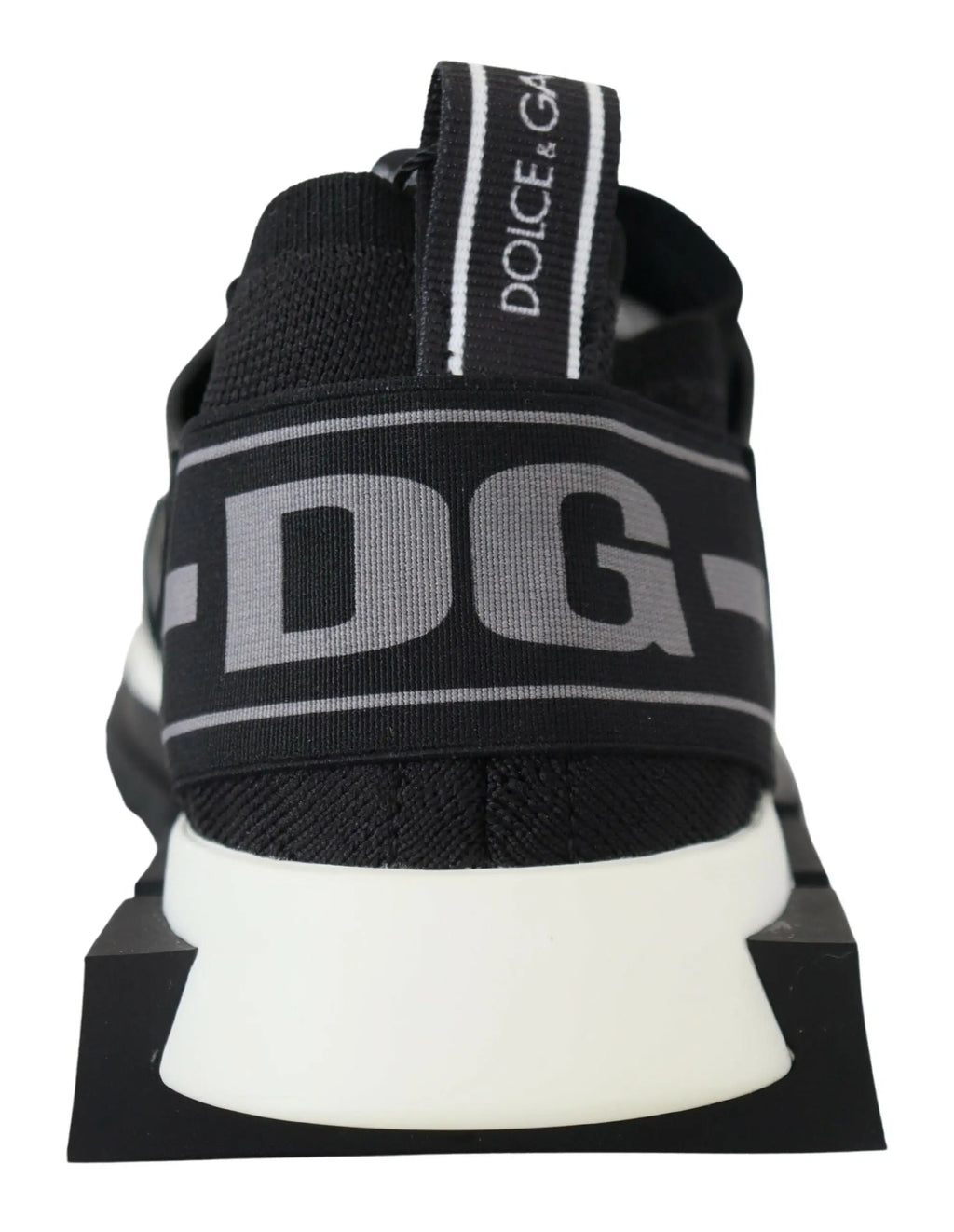 Baskets trekking noir dolce gabbana en mesh avec bande dg grise et semelle blanche en caoutchouc