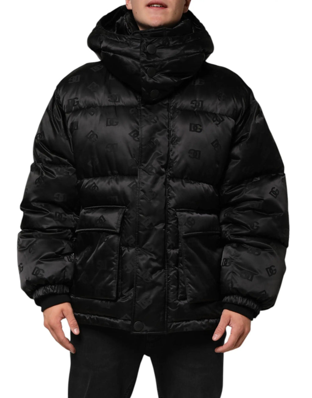 Veste matelassée noire dolce gabbana en nylon à capuche avec motif monogramme discret sur tout le tissu