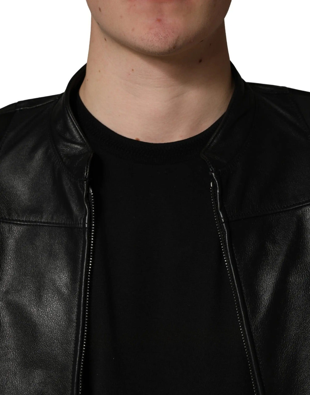 Dolce & gabbana black leather bomber jacket with classic zip-up front and structured collar for men