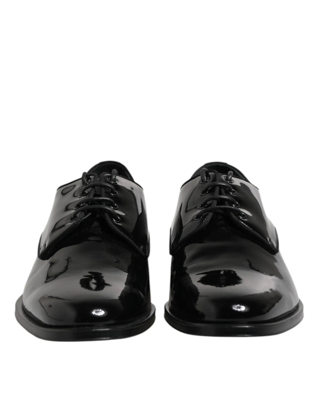 Dolce & gabbana derby en cuir verni noir avec finition brillante et lacets classiques pour tenue formelle