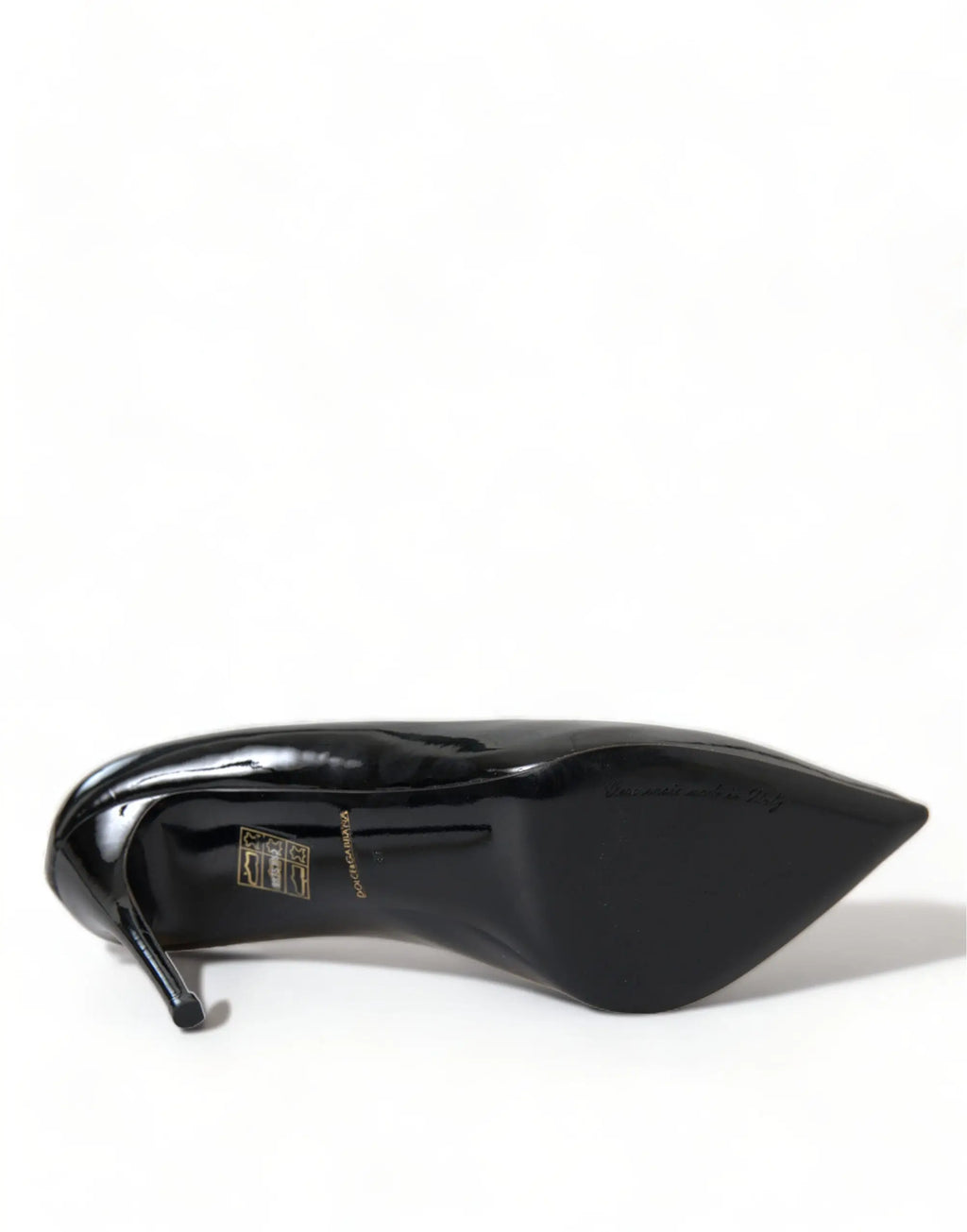Dolce & gabbana escarpins noirs en cuir verni avec bout pointu et talon aiguille fin