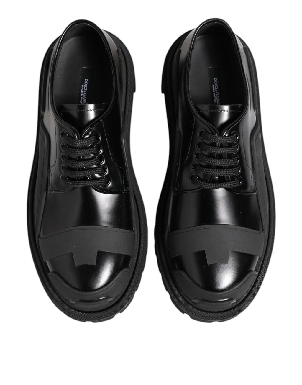 Dolce & gabbana chaussures derby trekking en cuir verni noir avec semelle épaisse et bride t sur le bout
