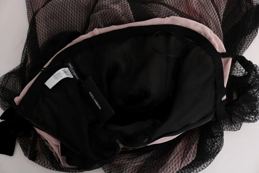 Dolce & Gabbana robe longue noire et rose en soie avec une superposition en maille délicate et transparente