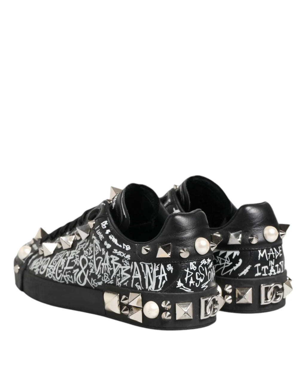 Baskets dolce gabbana portofino noires en cuir avec clous argentés et lettrage graffiti blanc