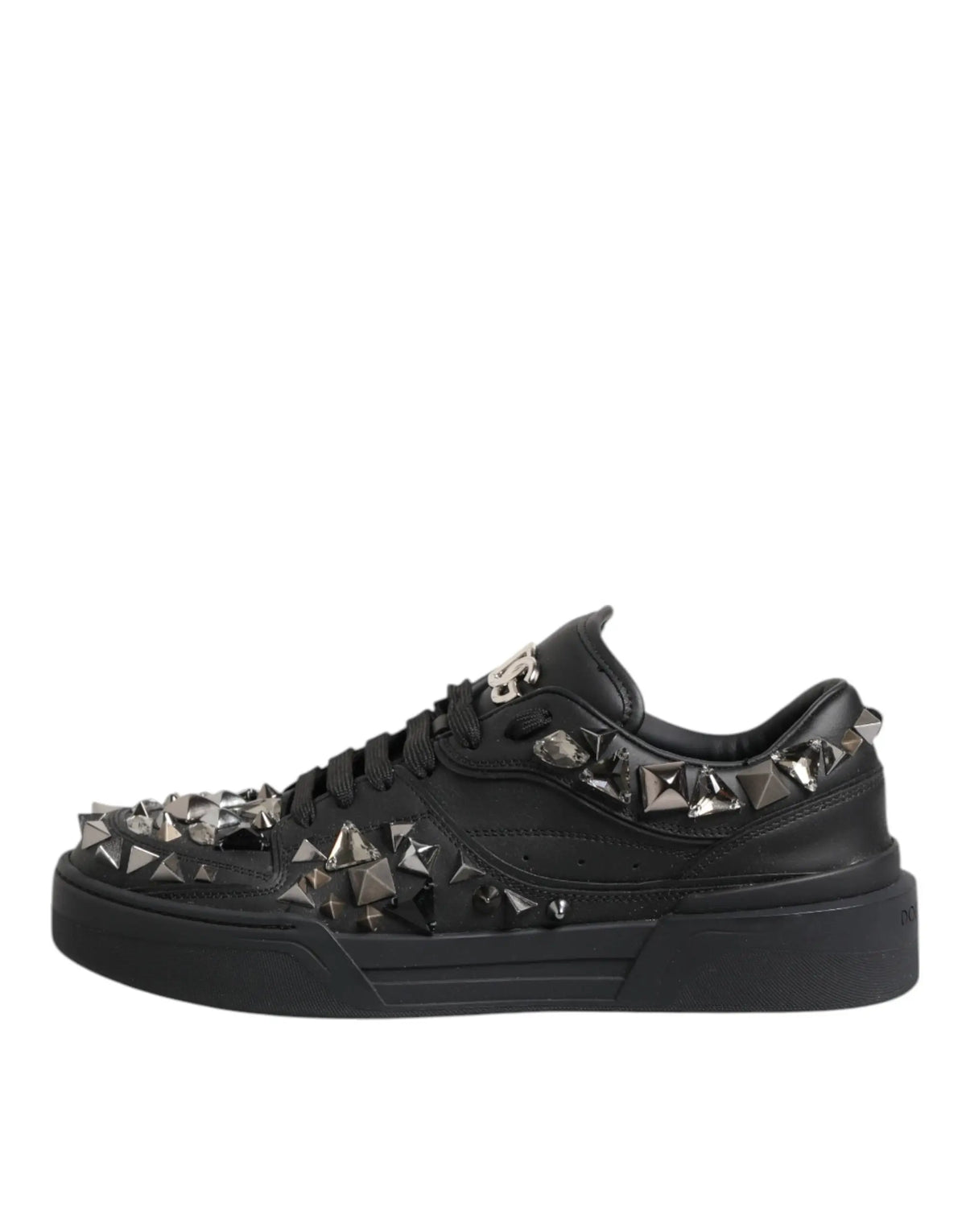 Baskets homme dolce & gabbana portofino en cuir noir ornées de clous pyramidaux argentés au doigt, côté et talon