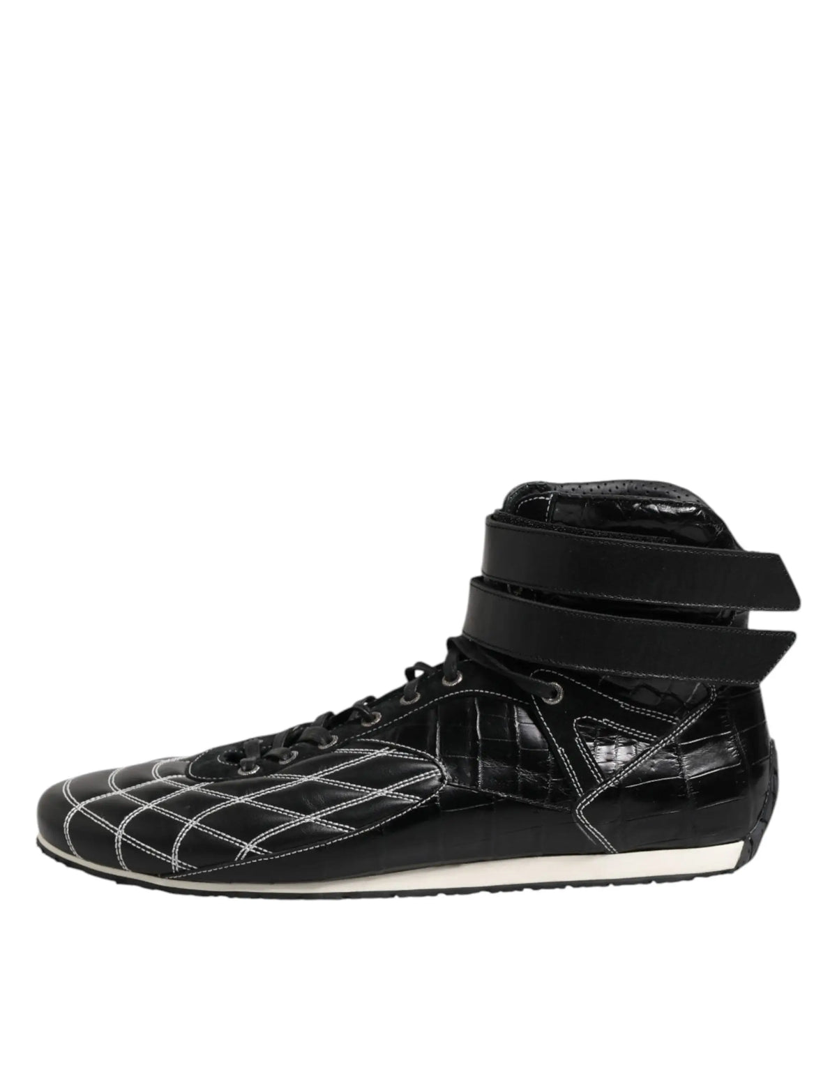 Dolce & Gabbana sneaker montante noire en cuir matelassé avec panneaux embossés crocodile et semelle blanche contrastée