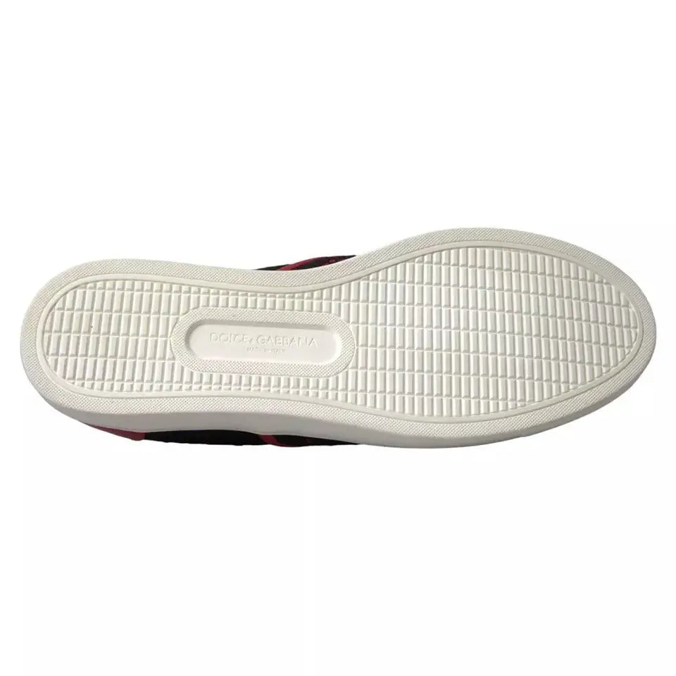 Semelle blanche en caoutchouc à motif quadrillé avec logo dolce & gabbana embossé pour baskets slip on basses noires rouges