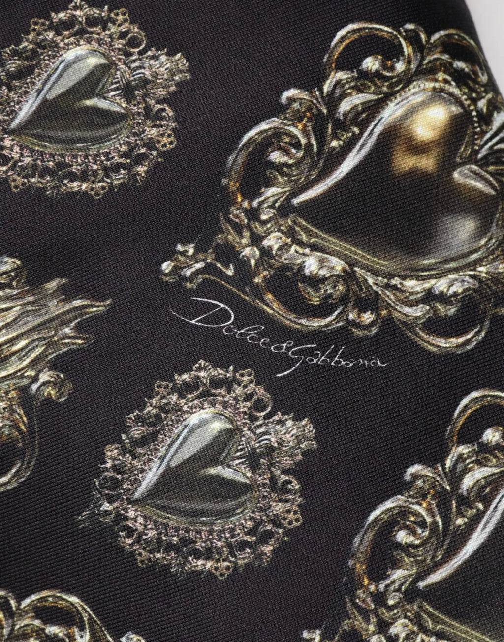 Écharpe en soie noire dolce & gabbana avec motifs cœurs argent ornés daccents dorés pour sweatshirt en coton