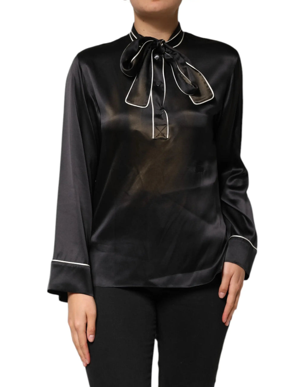 Blouse noire en satin dolce & gabbana avec col ascot en soie, liserés blancs et nœud au col