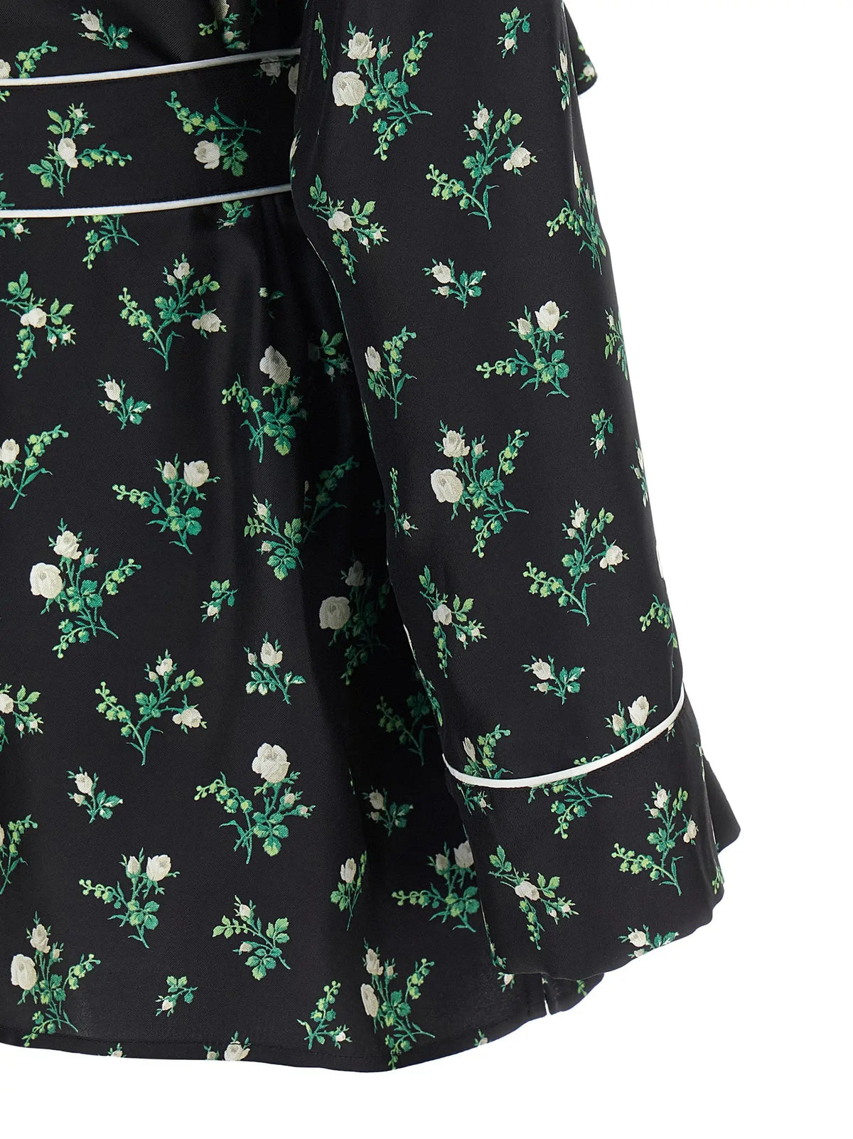 Blouse en soie noire dolce & gabbana style pyjama avec motif floral de roses blanches et tiges vertes et passepoil blanc