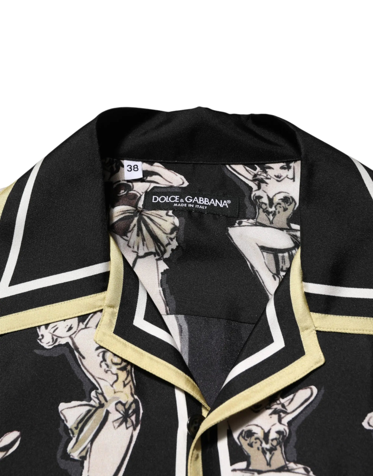 Chemise noire dolce & gabbana en soie avec imprimé graphique stylisé crème et blanc et col jaune contrastant