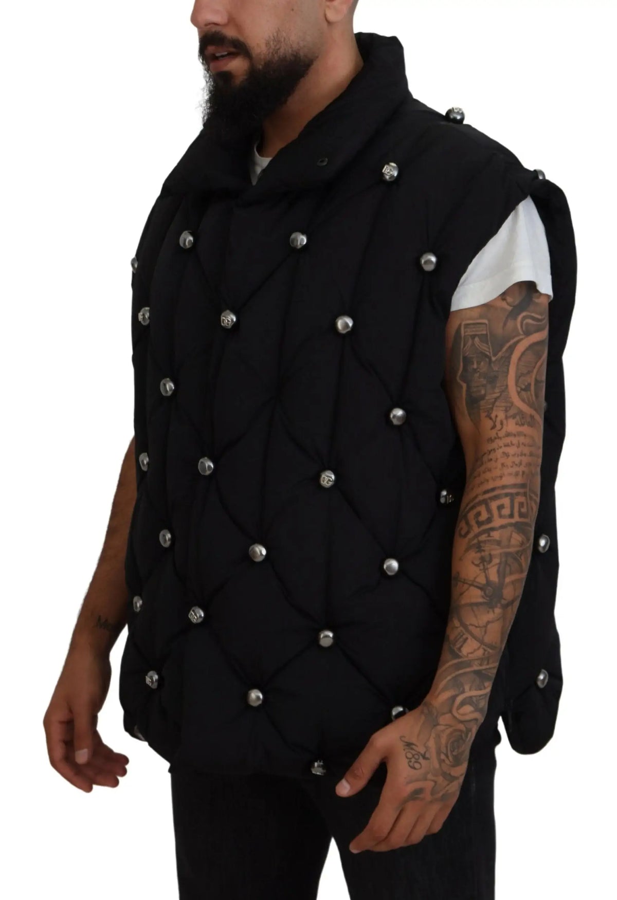 Dolce & gabbana veste sans manches noire matelassée avec boutons argentés et embellissement métallique dg