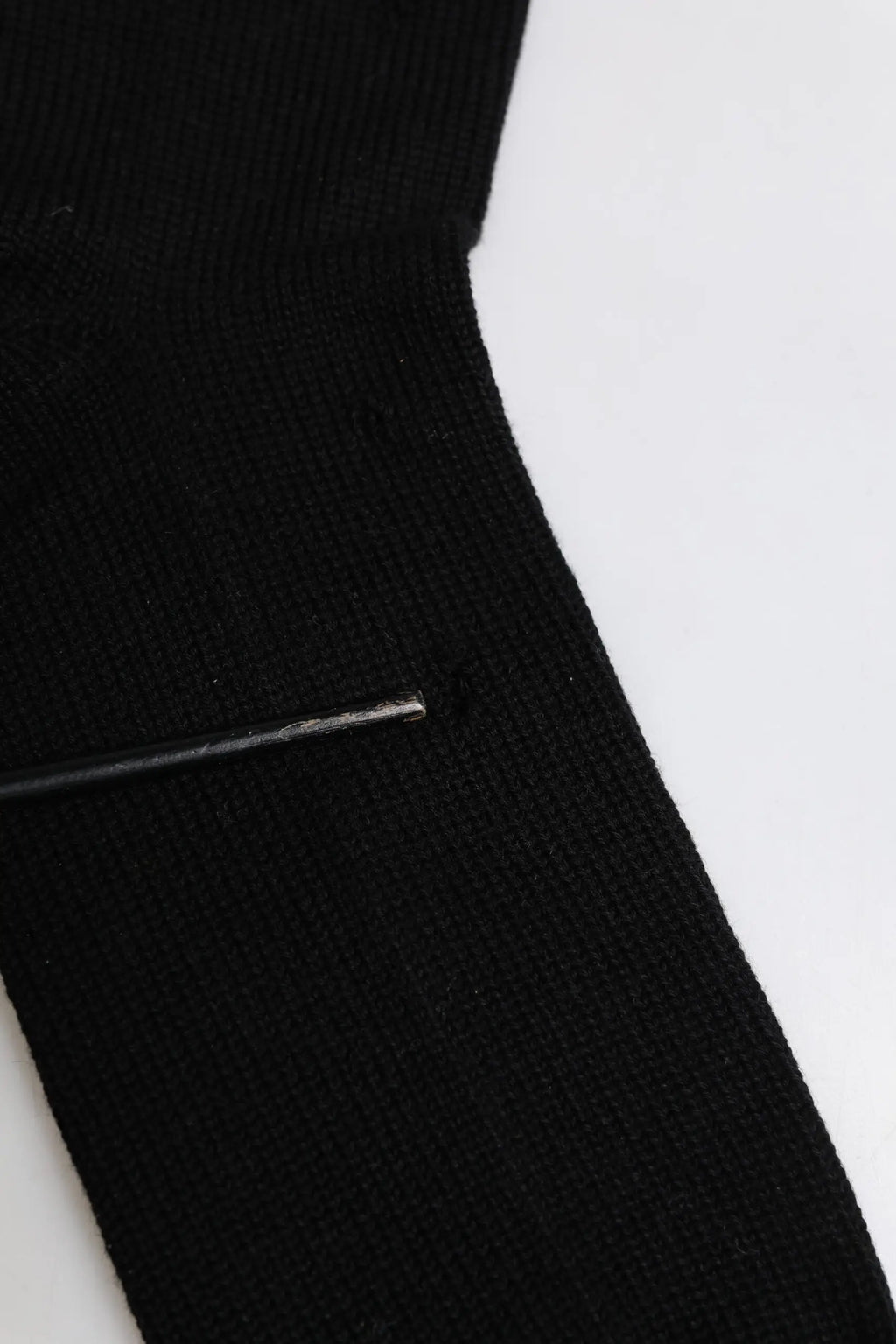 Dolce gabbana chaussettes homme mi-mollet noires en maille côtelée avec couture horizontale subtile en stretch