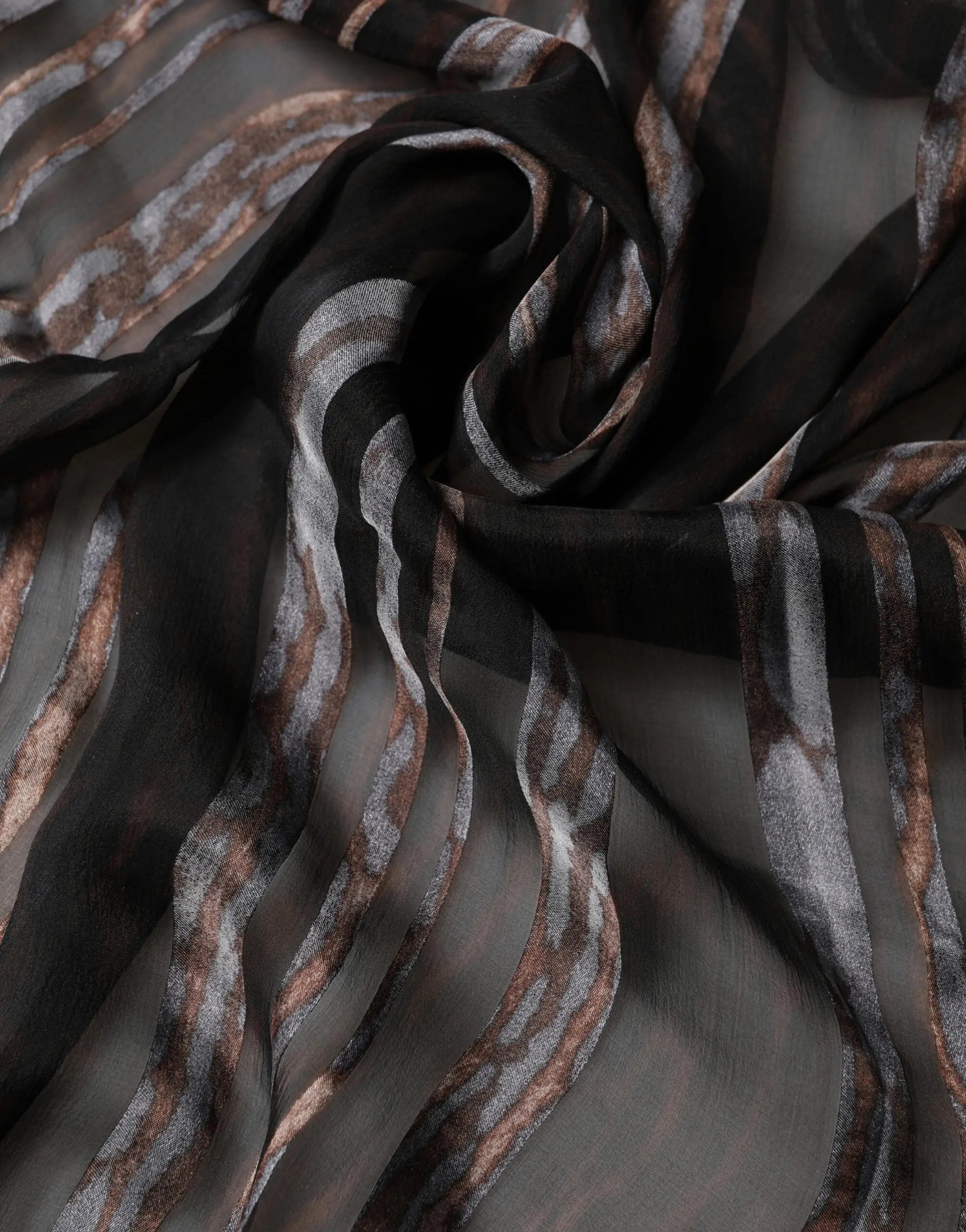 Foulard en soie noir dolce & gabbana avec rayures ondulées métalliques bronze et argent 193cm x 131cm