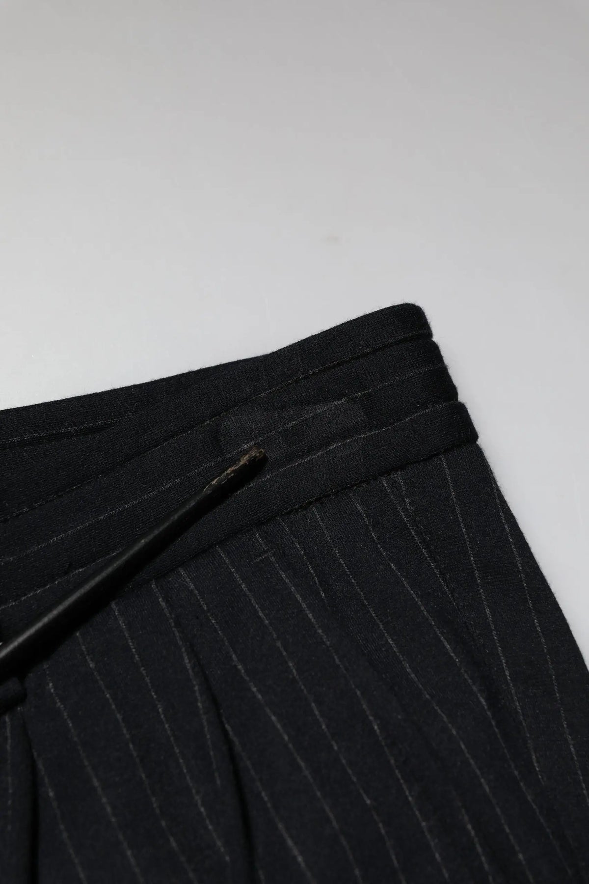 Pantalon slim pour homme dolce & gabbana en viscose noir rayé avec taille ajustée