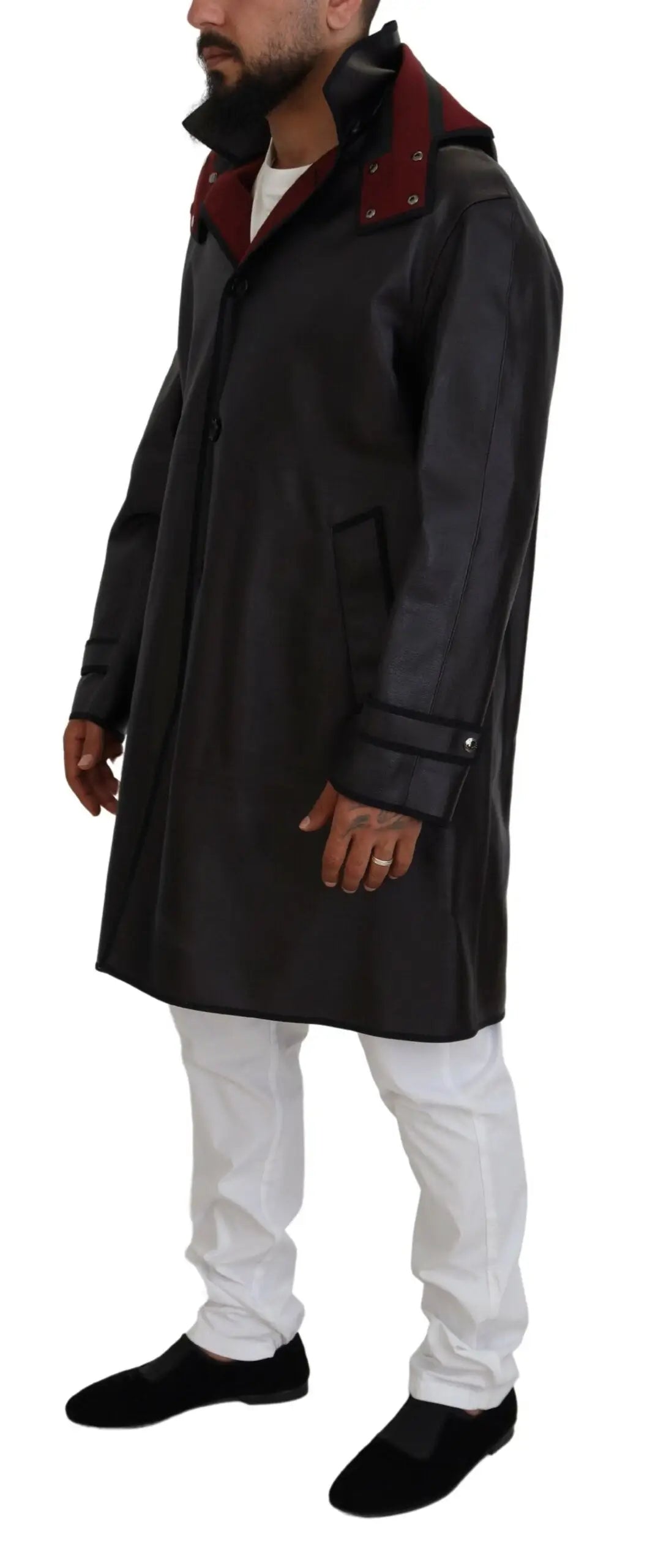 Dolce & gabbana manteau parka trench noir en cuir avec doublure rouge contrastante et ferrures argentées
