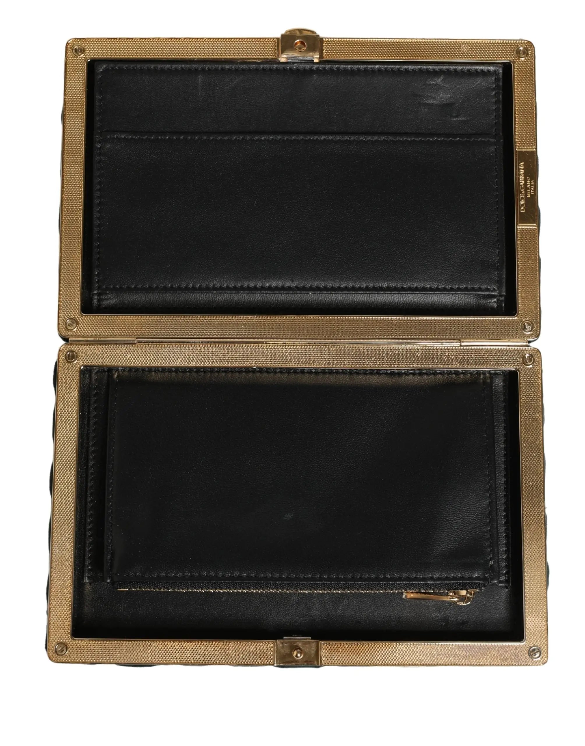 Pochette soirée dolce & gabbana en velours noir avec cadre doré rectangulaire et intérieur cuir noir avec couture