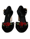 Dolce & gabbana sandales noires en velours à talons hauts ornées de roses rouges et feuilles vertes avec perles scintillantes