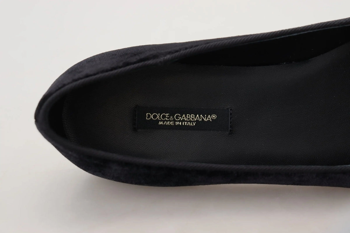 Chaussure plate dolce & gabbana en daim noir avec un design minimaliste et épuré en velours