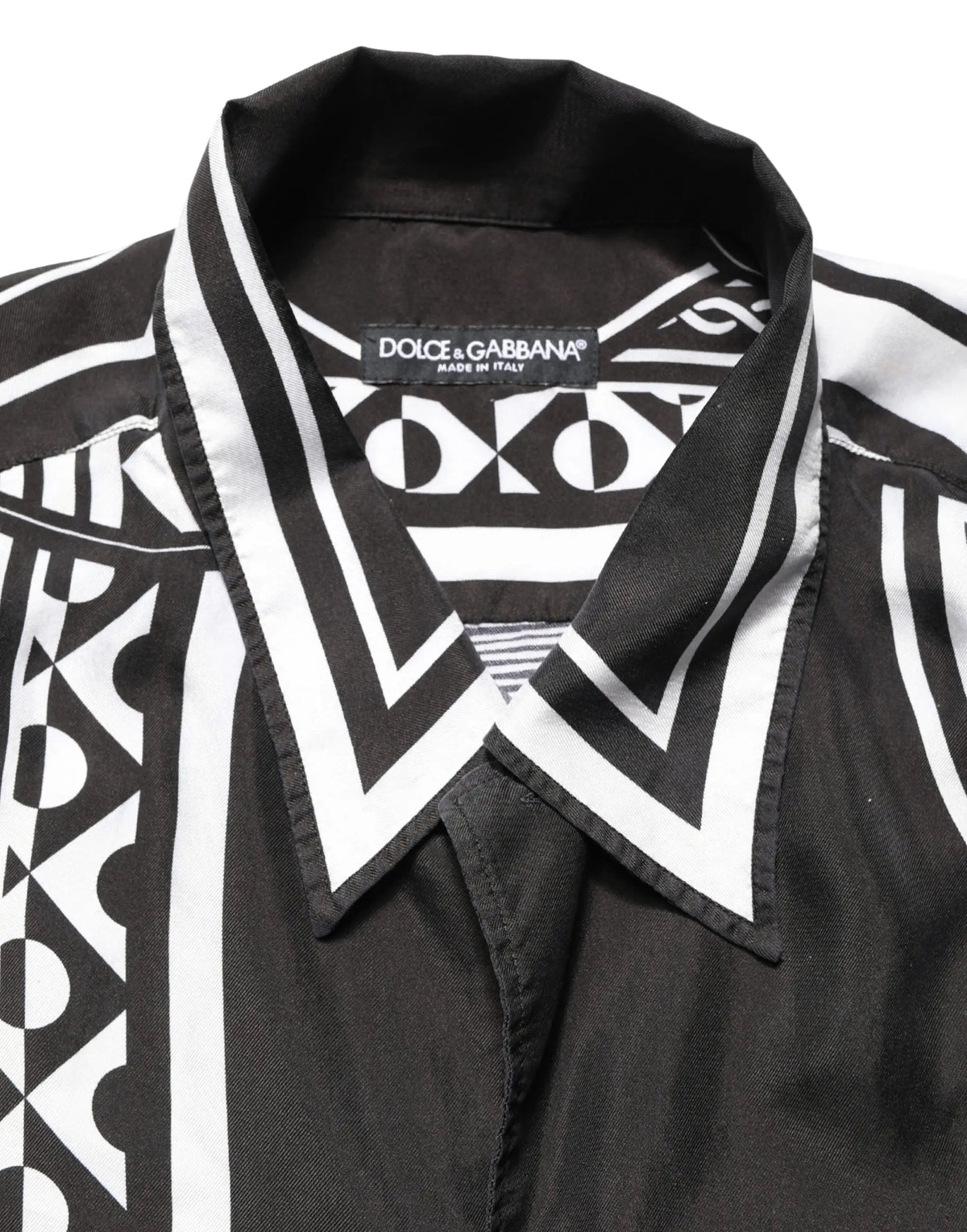 Chemise dolce & gabbana noire à col contrastant avec imprimé bandana blanc géométrique audacieux