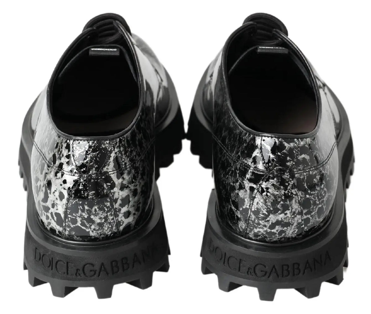 Dolce gabbana derby noir et blanc en cuir verni marbré noir et argent à plateforme