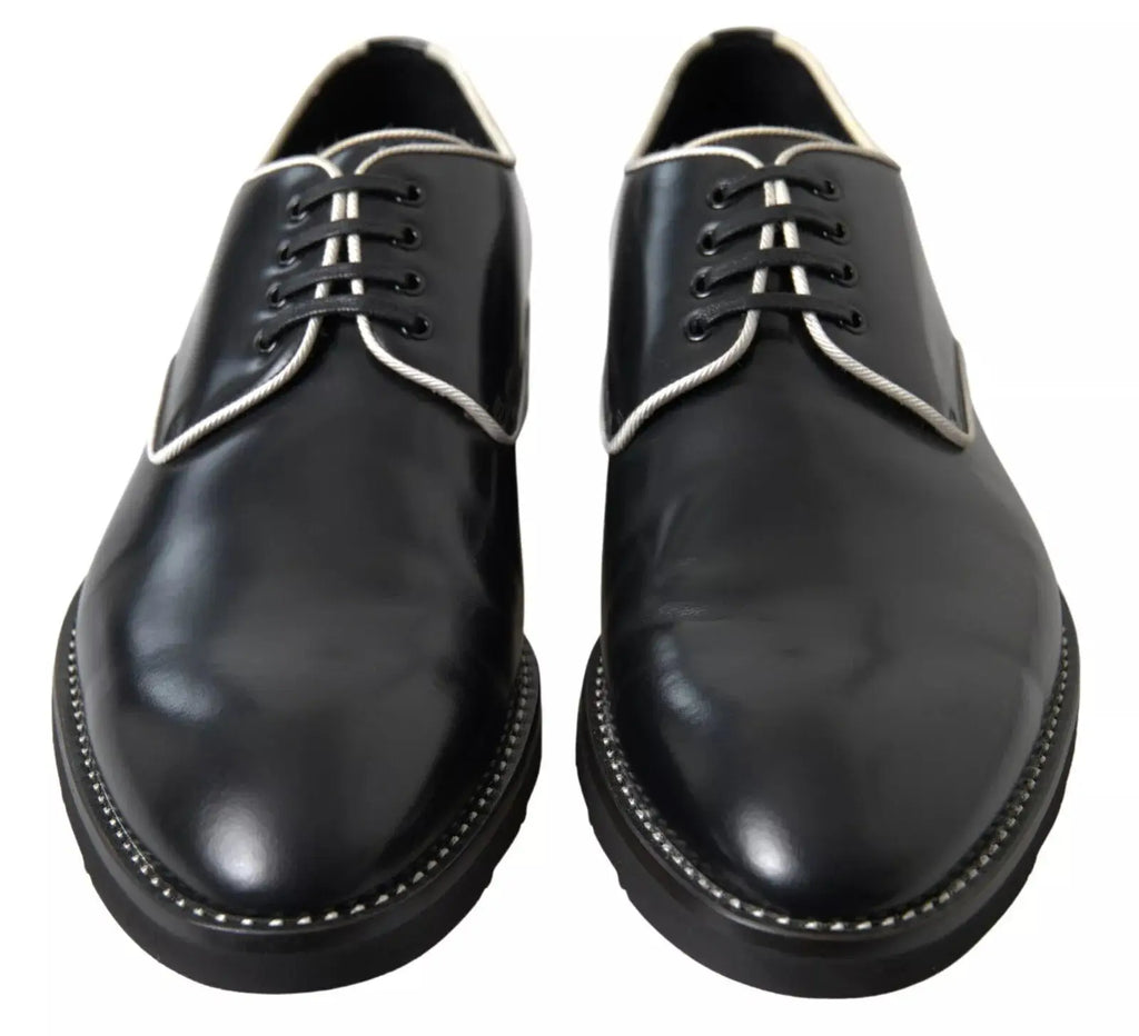Dolce & gabbana chaussures derby en cuir noir avec lacets blancs et coutures contrastantes pour tenue formelle
